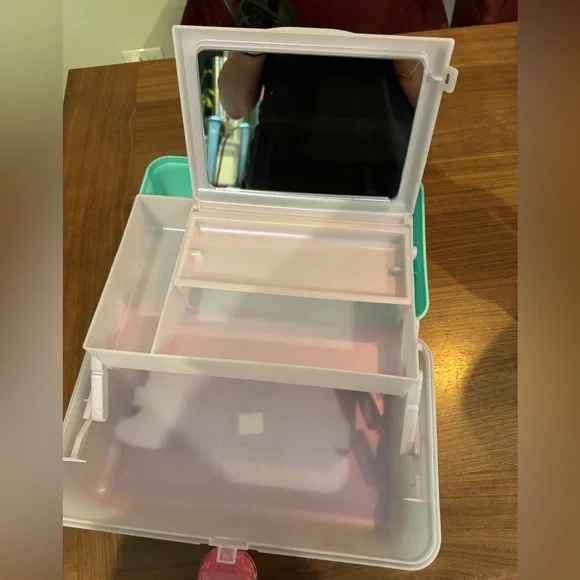 Caboodle new with tag - Picture 4 of 5